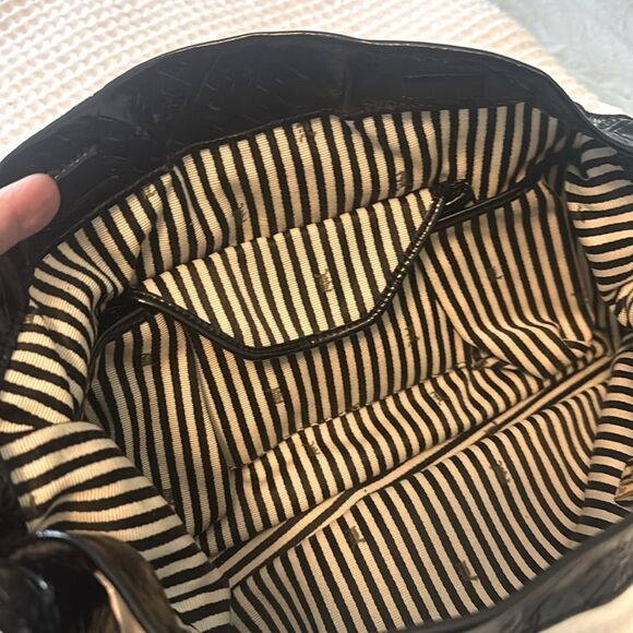 L.A.M.B. Gwen Stefani Stylish Black and White Nylon and Patent Shoulder Bag - Picture 5 of 15